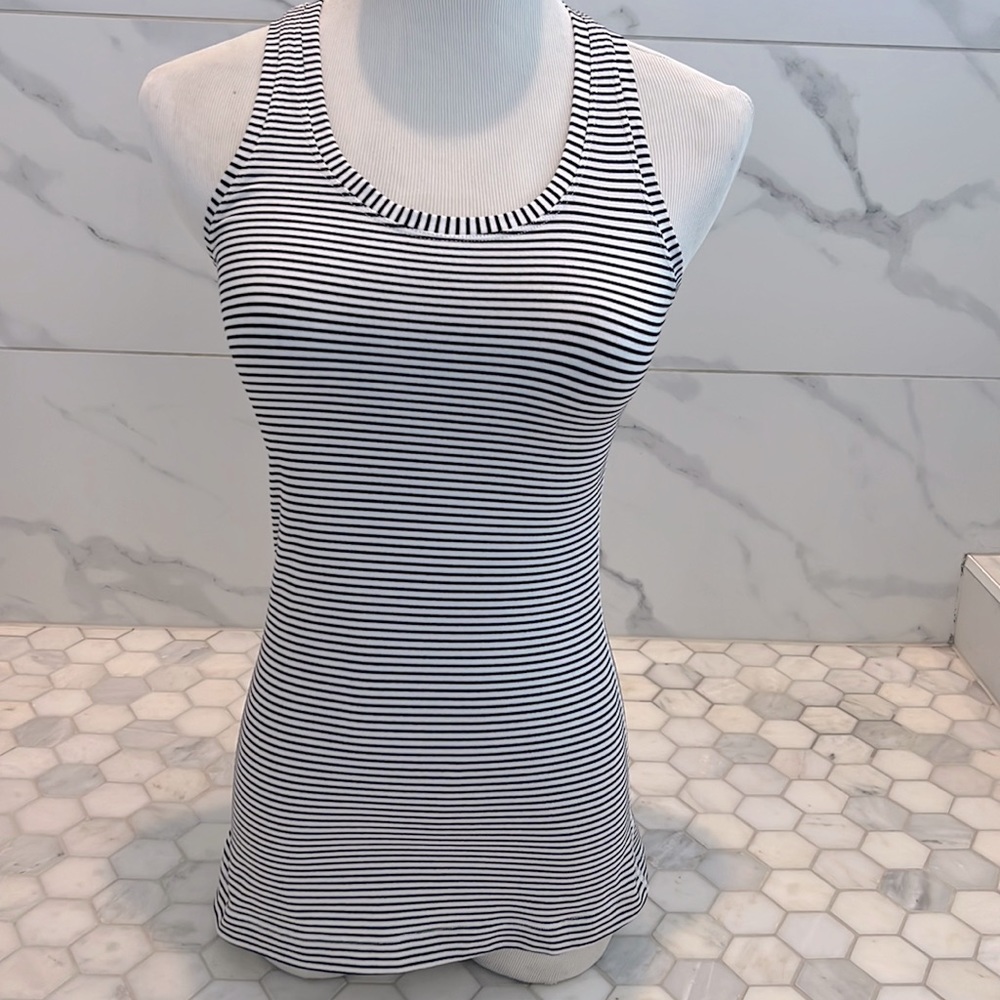 ❌CLEARANCE Lululemon Cool Racerback II Black White Striped Racerback Tank Top 4 - Picture 3 of 12